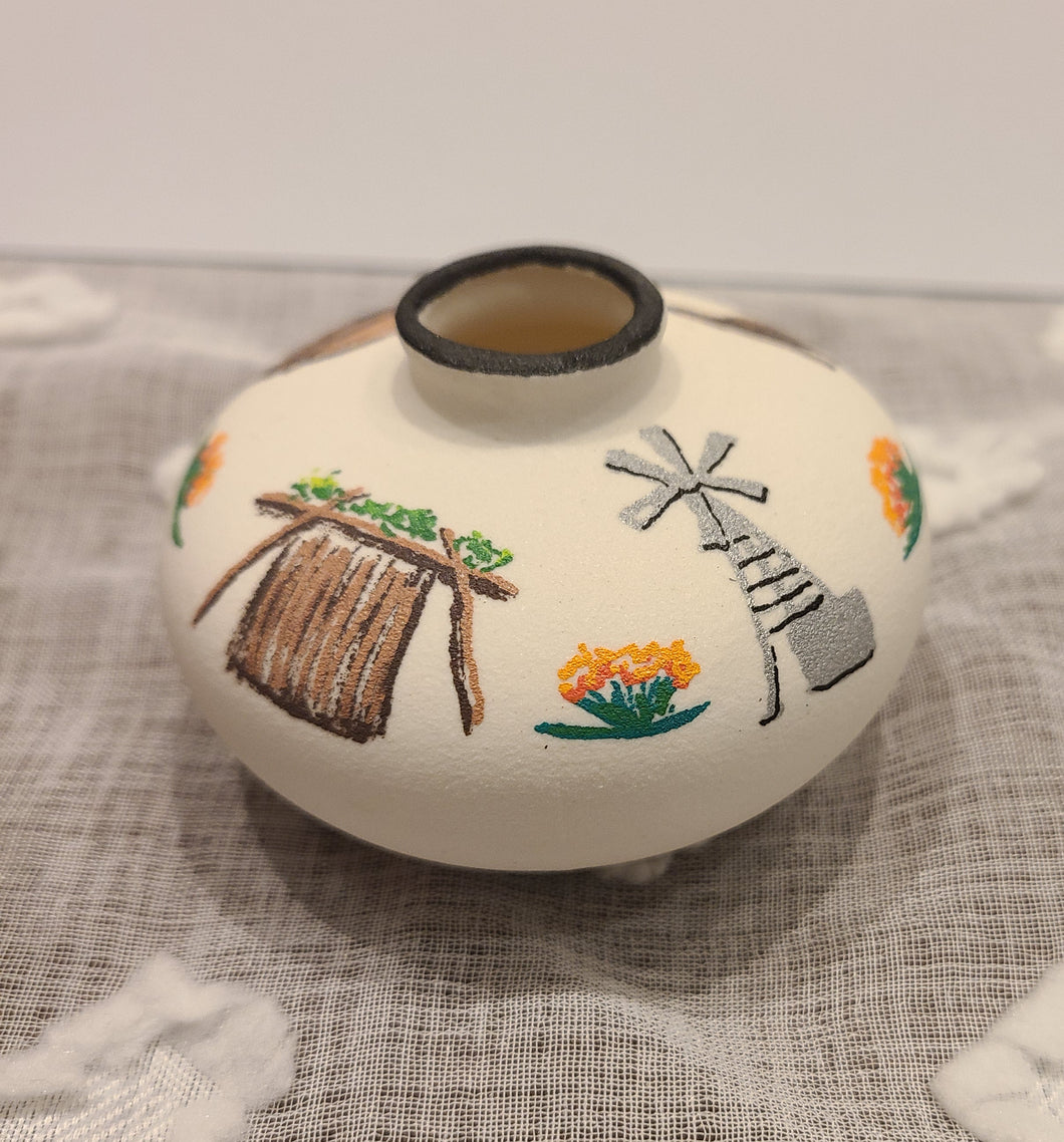 Storyteller mini ceramic vase I