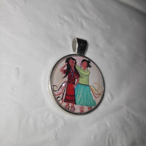 Little sis and big sis pendent