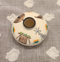 Load image into Gallery viewer, Storyteller mini ceramic vase I