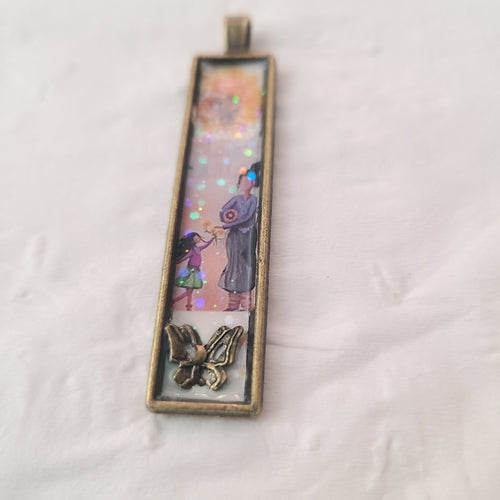 Daughter & mom pendant