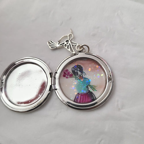 Shimá locket